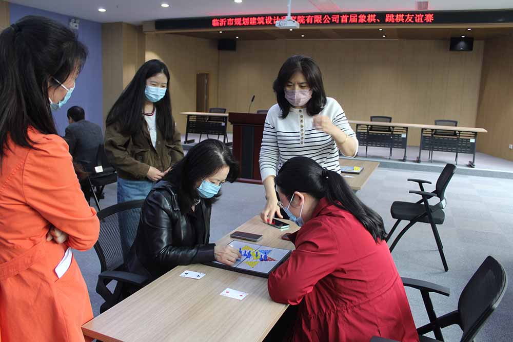 職工運(yùn)動會-跳棋友誼賽